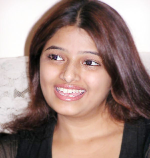 Pure Telugu Sizzling Hot Telugu Tv Anchor Actress Jahnavi