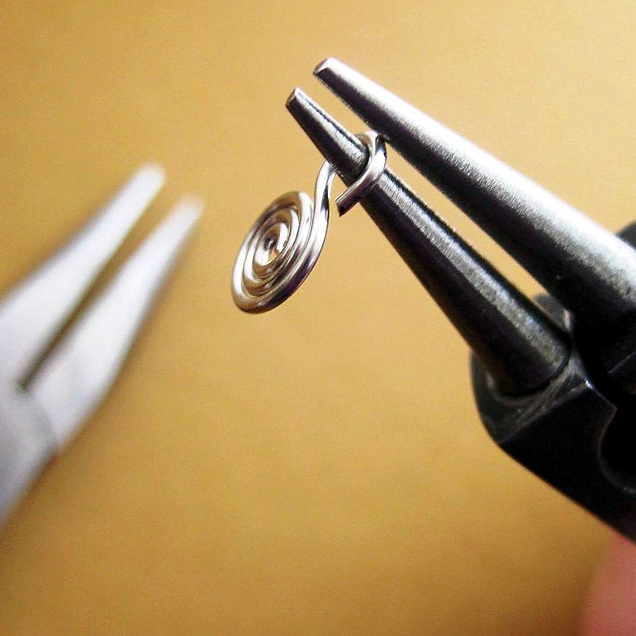 Handmade by Amo'r, Ireland How to make a Wire Spiral Charm