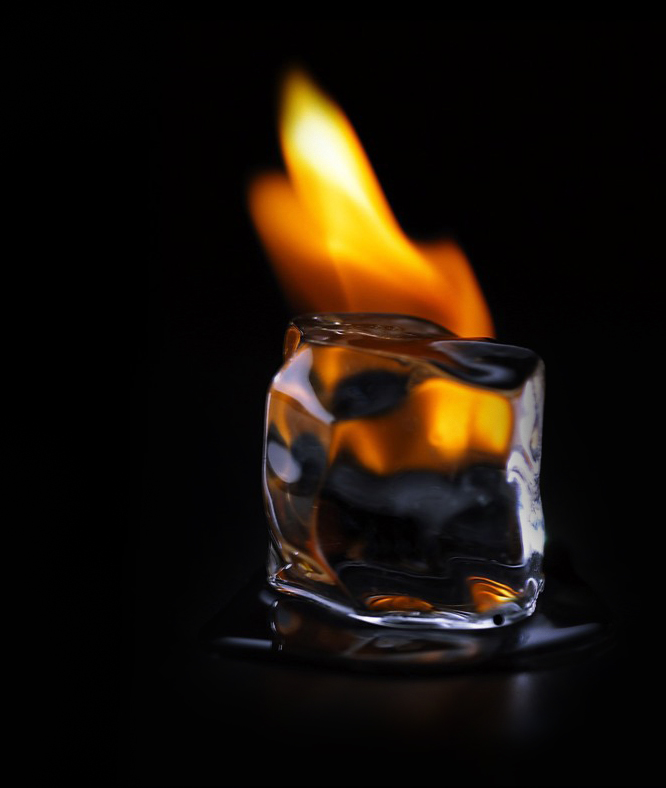 http://1.bp.blogspot.com/_GqLb5d4gPe4/TA5hSIqQLUI/AAAAAAAAAo0/l7bBYgNspko/s1600/fire-n-ice.jpg