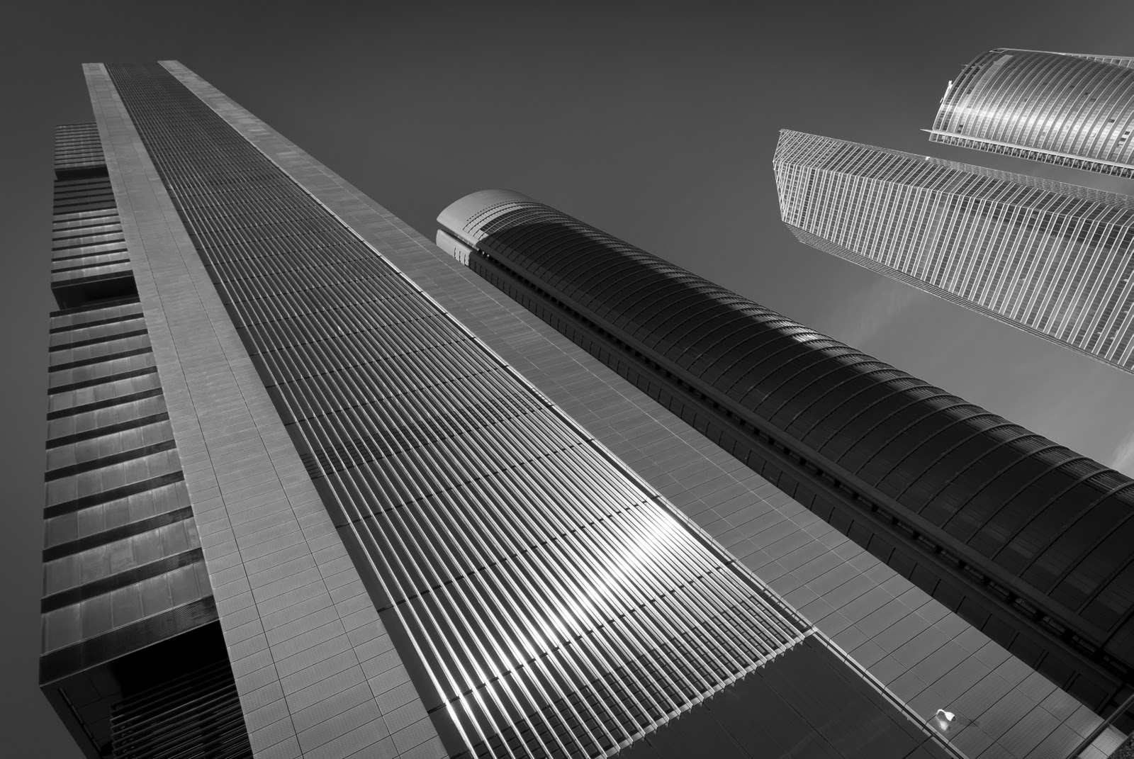 DAVID GUADARRAMA ORTEGA: Vertical-Horizontal. Rascacielos. 2010.