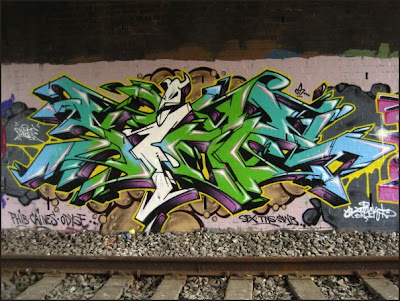 graffiti alphabet-graffiti arrow