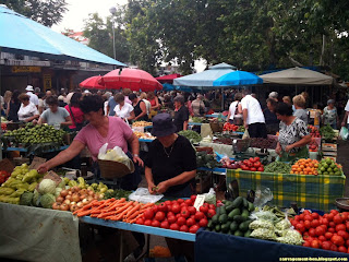 Le marché de Split, tous les jours et pour certains vendeur, jusqu'à tard le soir