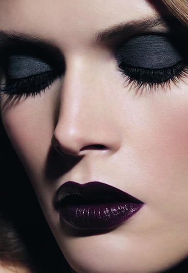Gothic make-up tips for the