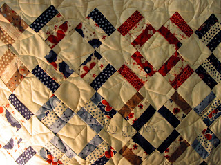 Anna's folksy Patriotic quilt with stars and loops pantograph - QuiltedJoy.com