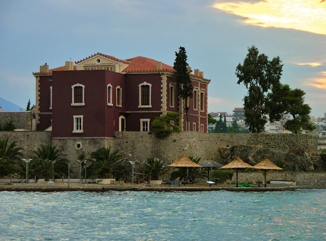 Χαλκίδα στον Πορθμό του Ευρίπου - Halkida