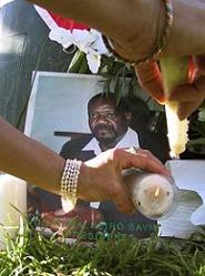 [Ang-Jonas_Savimbi4.jpg]
