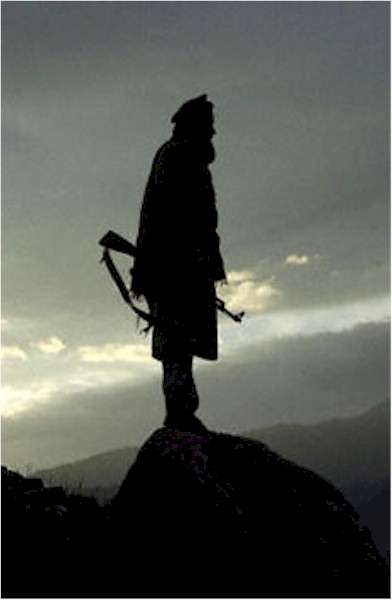 [al_qaeda-militar.jpg]