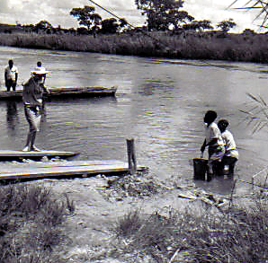 [Rio-Cuango_garimpo.jpg]