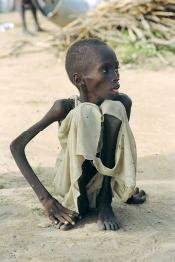 [Sudao-refugiado-Darfur.bmp]