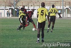 [Academica-do-Lobito.jpg]