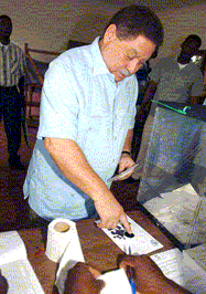 [STP_Fradique_votacao2.gif]