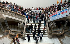 PROTESTA EN LA UNIVERSITAT