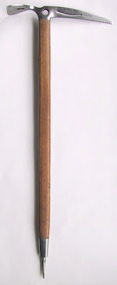 ANCIEN PIOLET D'ALPINISME J CHARLET a CHAMONIX No