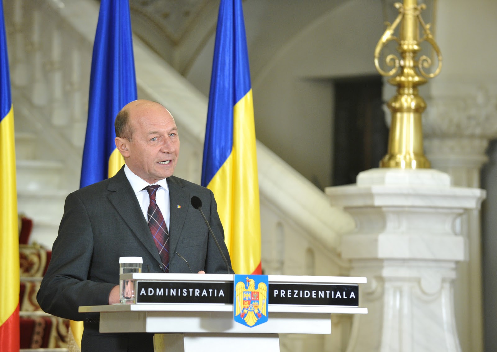 Legea educaţiei, promulgată de Traian Băsescu