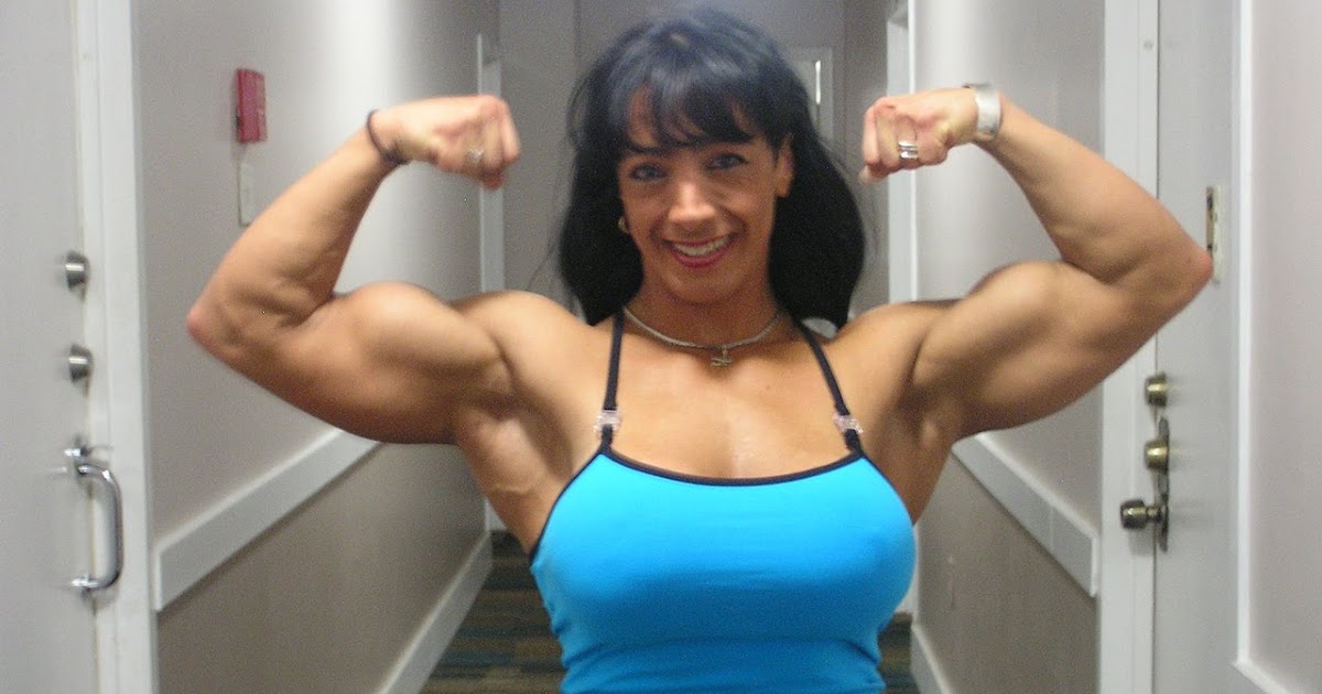 The Bigger The Better Female Bodyduilders Chyna Smith