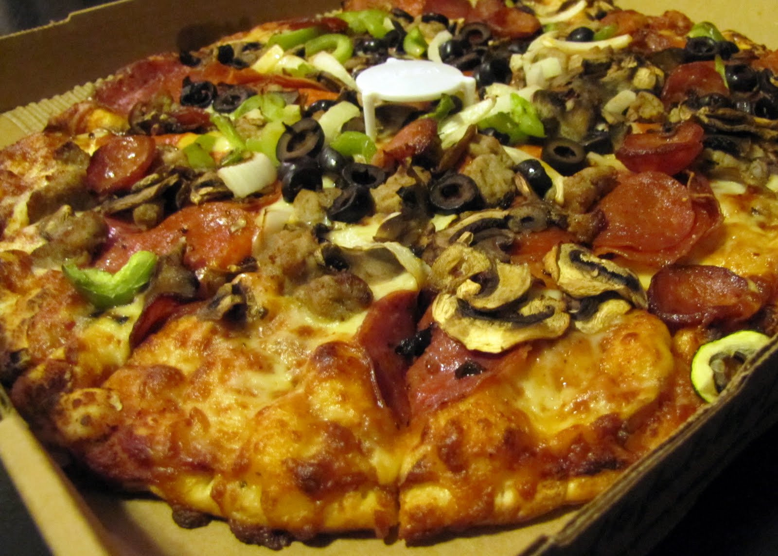 Smells Like Food in Here Round Table Pizza