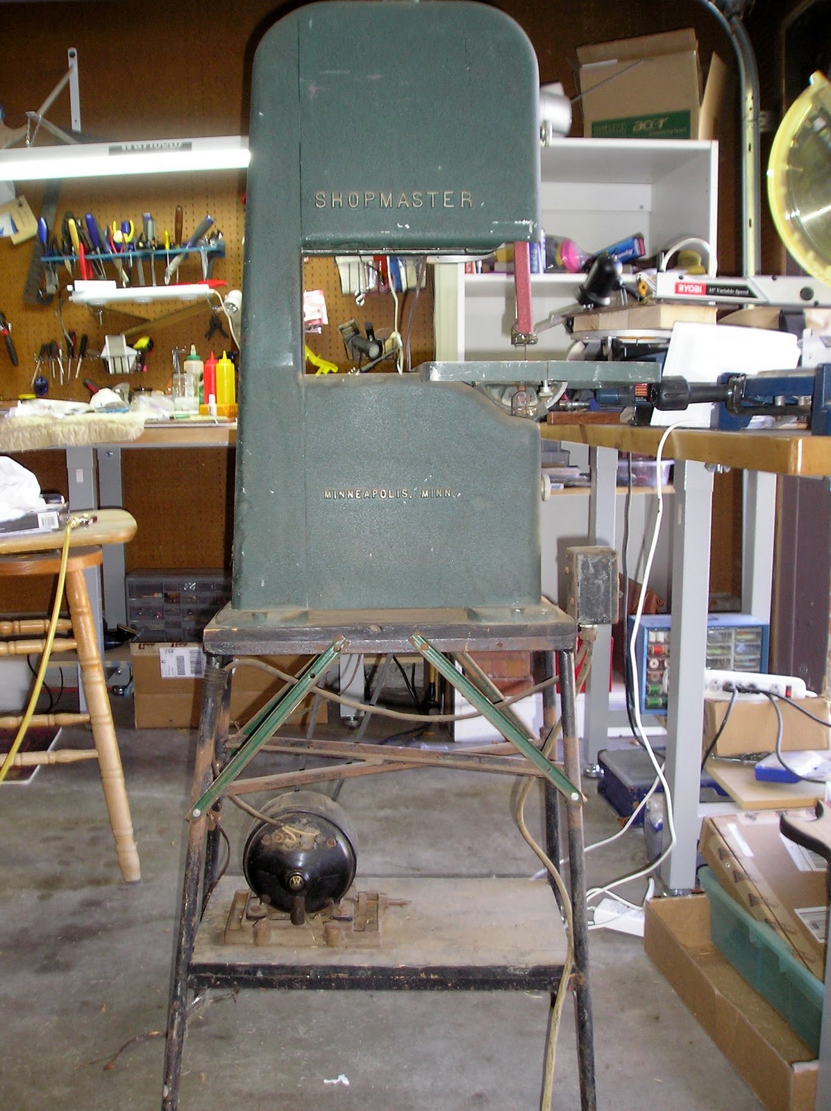 Acousticplayer: Shop Master Band Saw