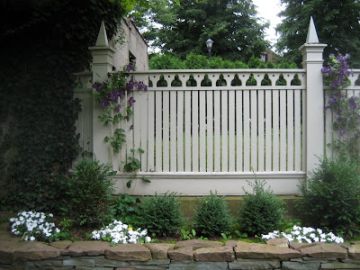Site Blogspot  Garden Fencing Designs on Architect Design     Don T Fence Me In