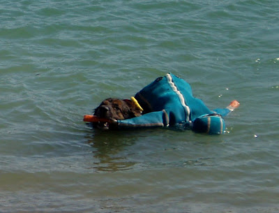Robin Leonberg en sauvetage aquatique, rapport du mannequin