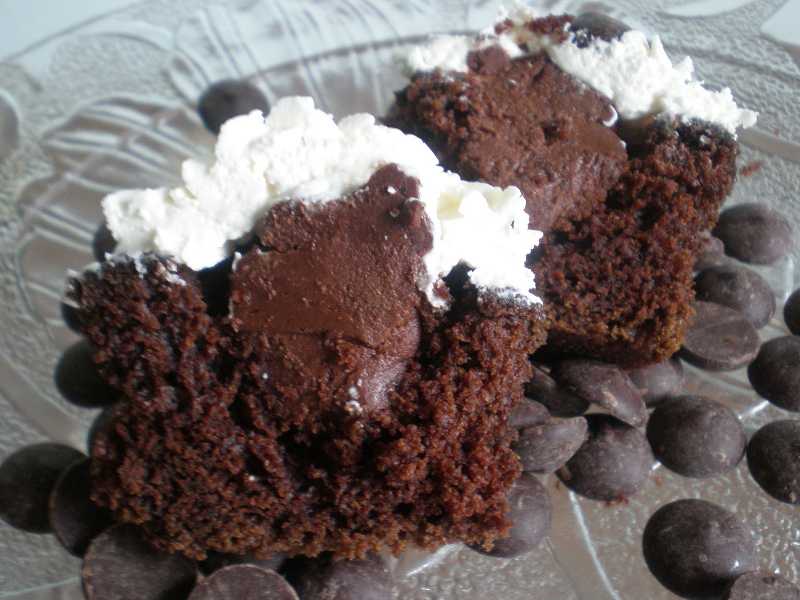 [Irish+Car+Bomb+Cupcakes+22Feb09+049.jpg]