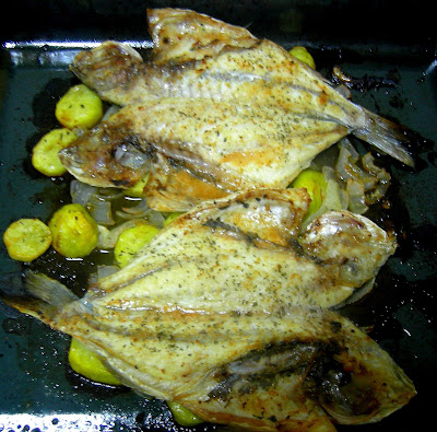  Pescado con patata panadera a la provenzal 