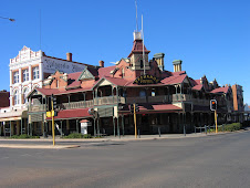 A great building - 1900