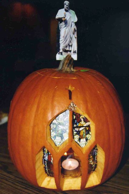 [saintolantern4.jpg]