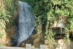 road side waterfall