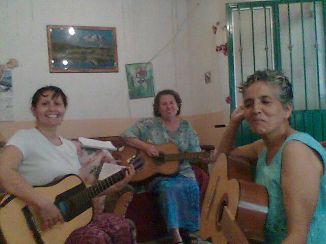 SEÑORAS DE LA IGLESIA