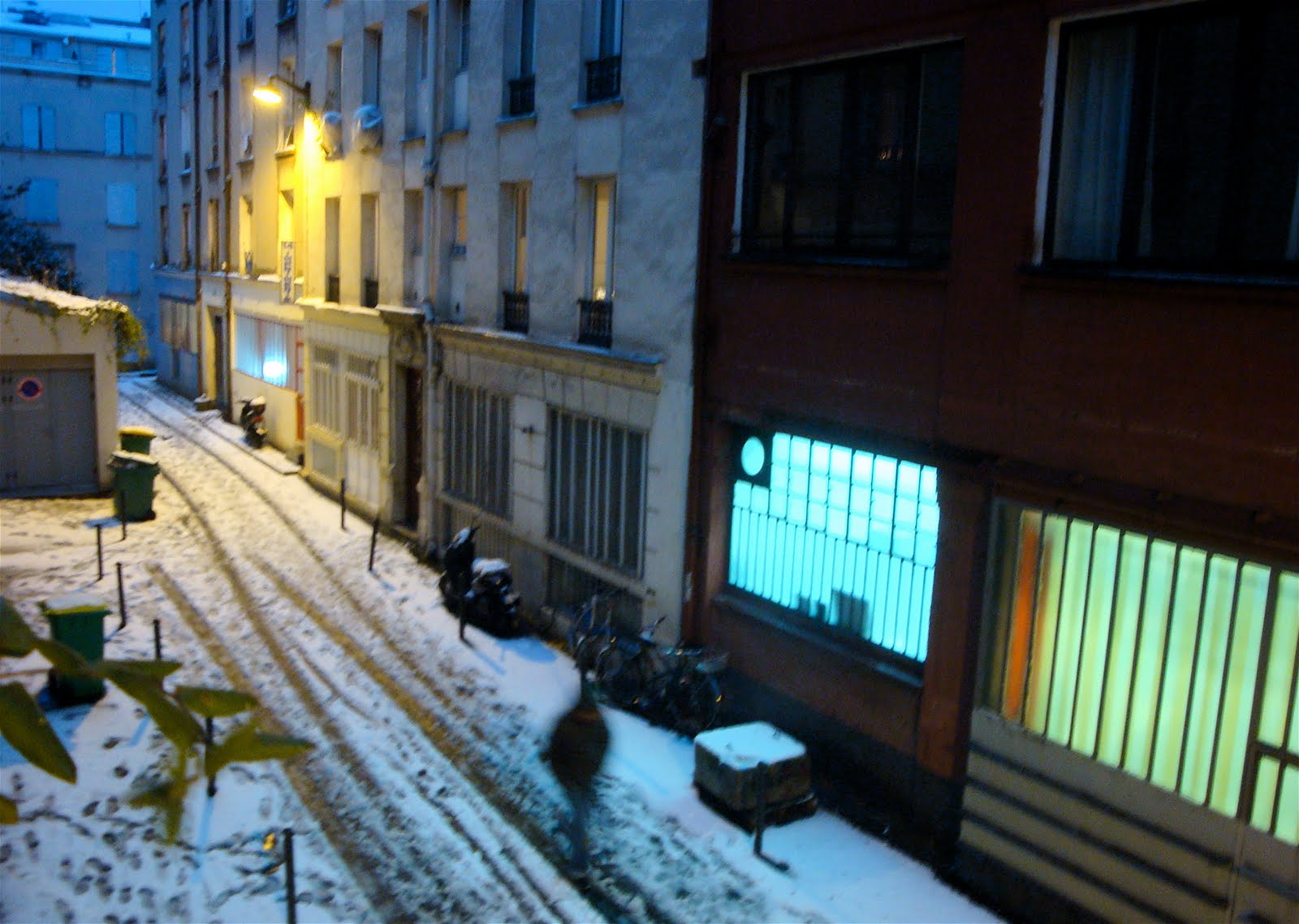 ParisPointGriset: Fantastic snowfall over Paris on December 8/2010