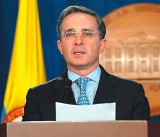 [Alvaro+Uribe2.jpg]