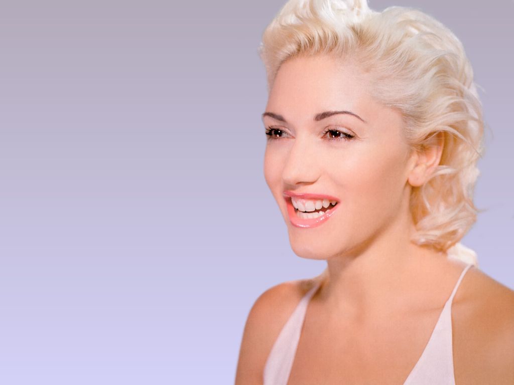 http://1.bp.blogspot.com/_IOG06y2cq4o/TN2WW-J-tnI/AAAAAAAAP7E/1Xn--qMdSxI/s1600/Gwen-Stefani-20.jpg