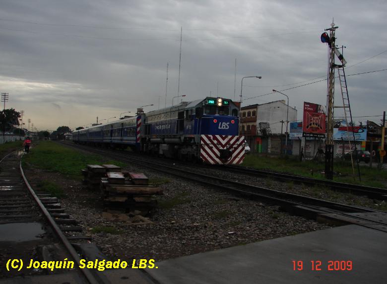 [MF+702+PAN+EZEIZA.JPG]