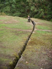 The Abyss (earthquake fissure)