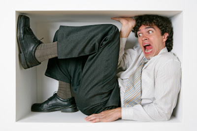 Forum Image: http://1.bp.blogspot.com/_ISIP871Ojy0/TRfdUCK_ypI/AAAAAAAAArM/F3RDk2Z0oNo/s400/12-26-10+Trapped+in+a+Box.jpg