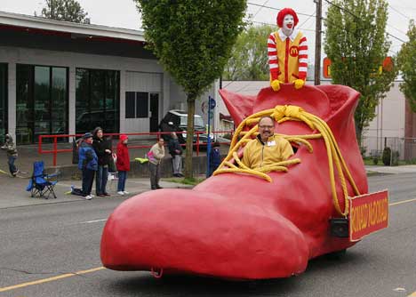 5-12-82ndParade-Ronald-McDonald-Shoe.jpg