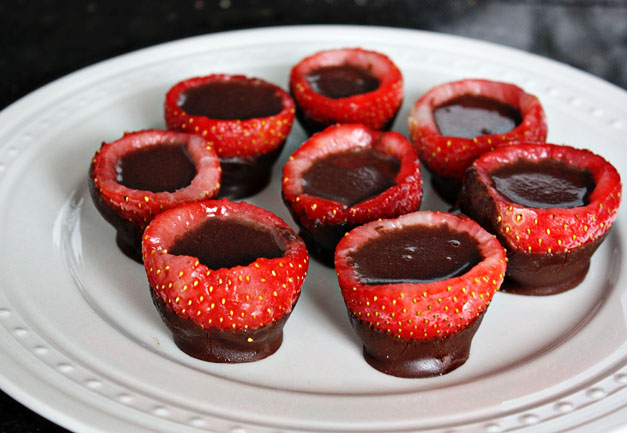 Erica's Sweet Tooth » Chocolate Covered Strawberry Shot Glasses