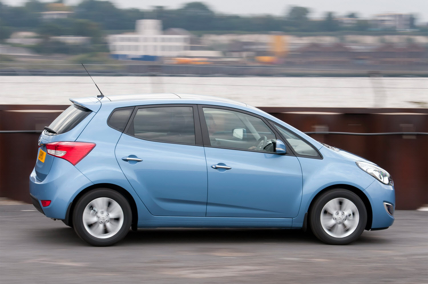 Azuri Car: Hyundai ix20 prices