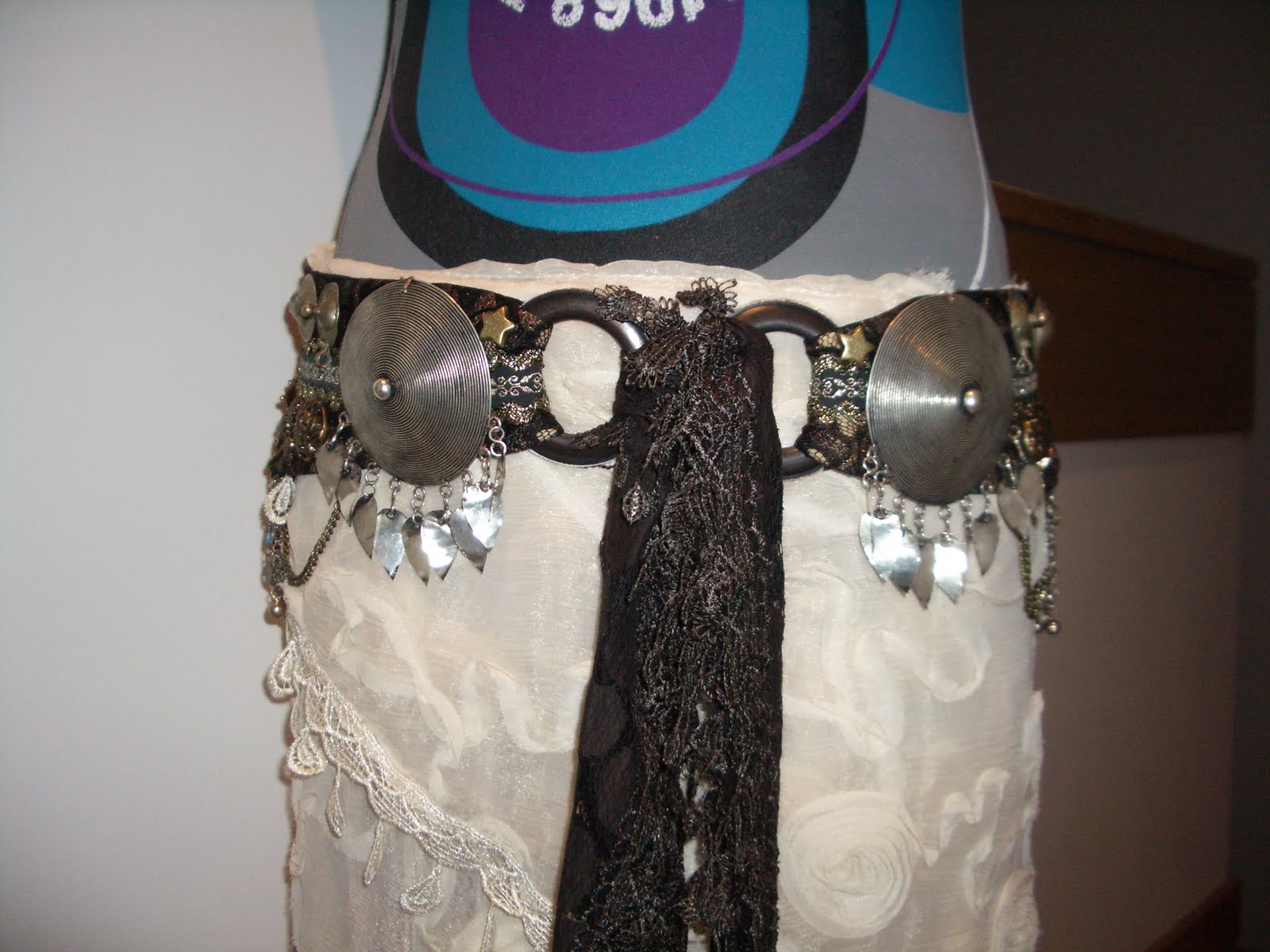 tribaldantzari: cinturon tribal con medallones