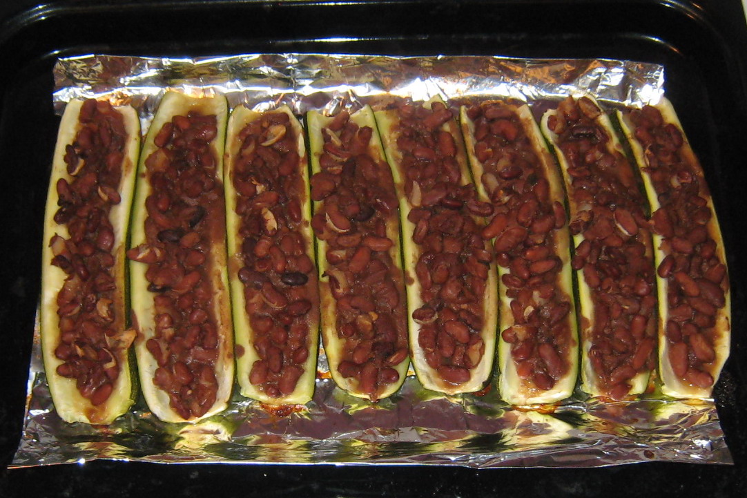 inthroaterator Beanstuffed Zucchini