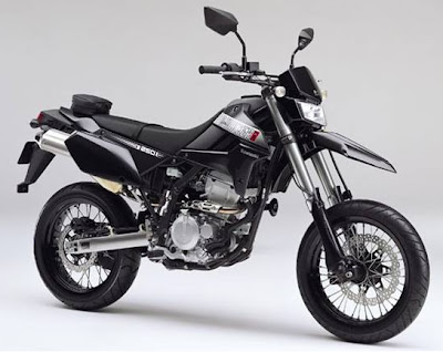 IAN EGX: Kawasaki KLX 150 dan D-Tracker X