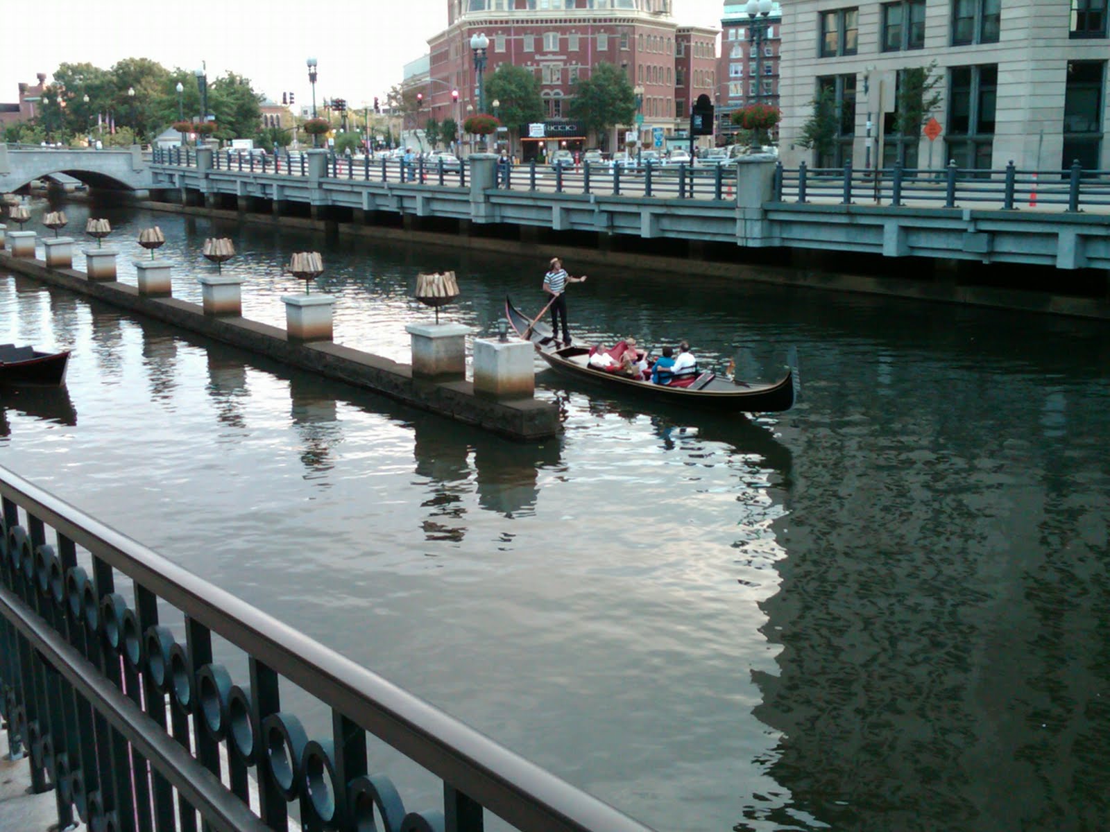 [IMG00012-20090905-1832.jpg]