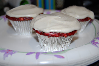 Red Velvet and Cream Cheese Cupcakes - The Crafting Chicks