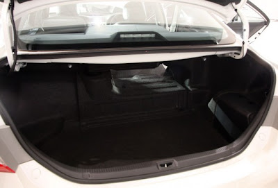 2010 Toyota Hybrid Camry Trunk View