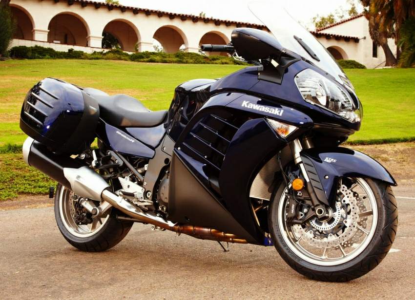 HOT SPEED: 2010 Kawasaki GTR 1400