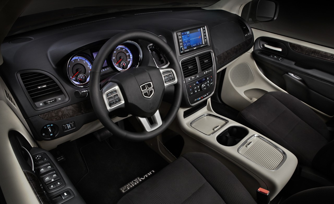 Dodge grand caravan салон