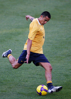 Tim Cahill Football Pictures