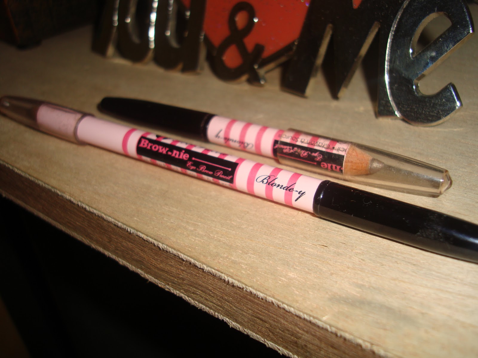 HOTNEONPINKLIPS: TOO FACED brow-nie eyebrow pencil in Blonde-y