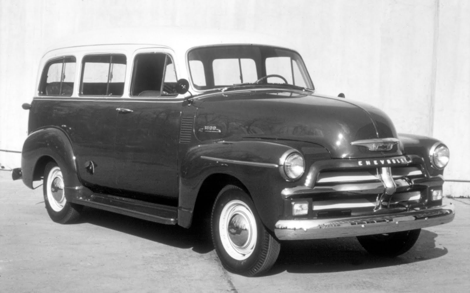 [Chevrolet+Suburban+1955.jpg]