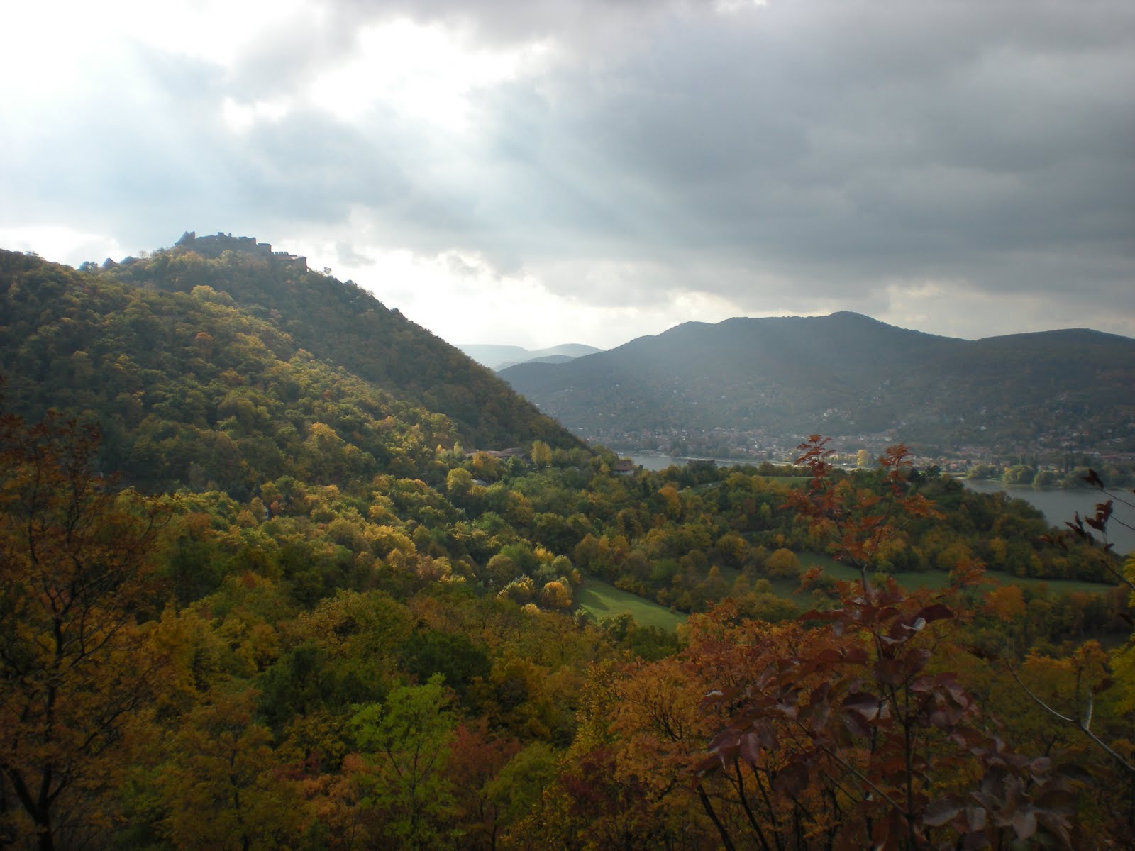 Medieval Hungary Castles in Medieval Hungary